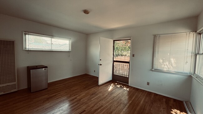 Main Room - 1134 N Avon St