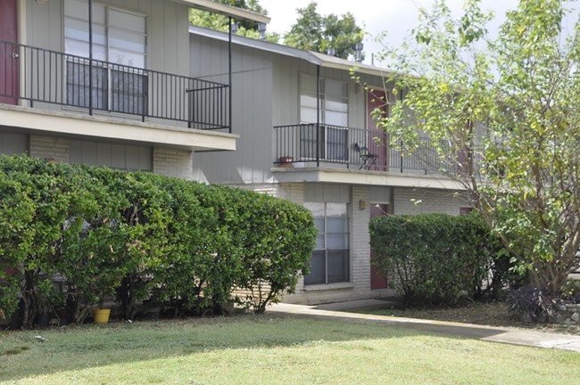 Building Photo - Golden Age Apartments