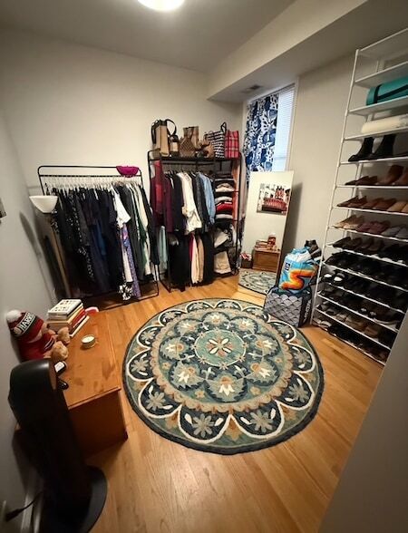 Building Photo - 6912 N Lakewood Ave