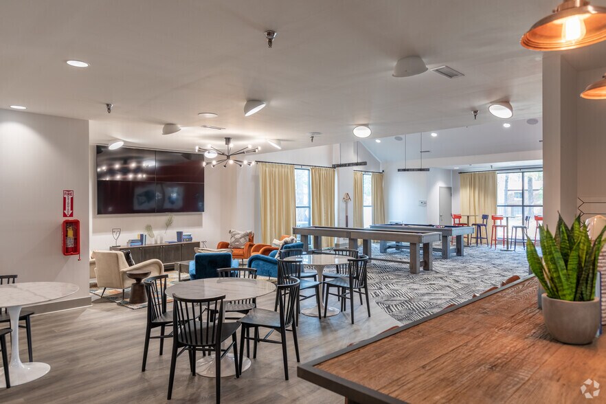 West End Flats 200 N Carolina Hwy Carrboro NC 27510 Apartment Finder