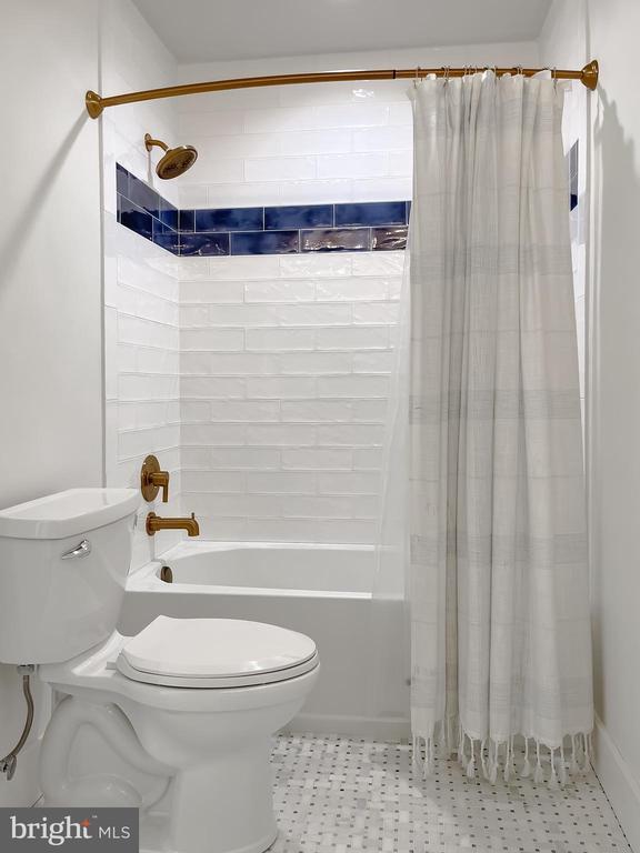 Building Photo - 45093 Smiths Nursery Rd