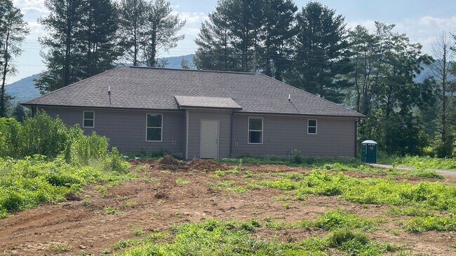 Building Photo - 3875 Holders Grove Rd