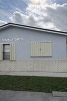 Building Photo - 5932 Pierce St