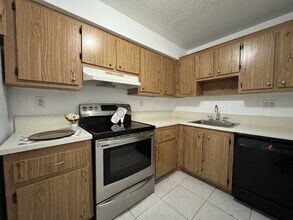 Building Photo - 3720 NW 88th Ave