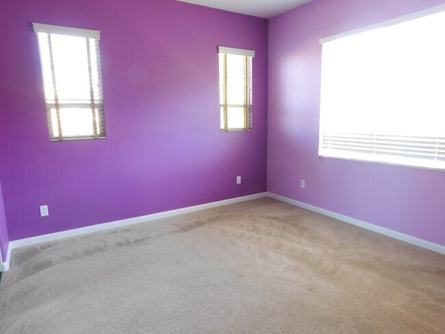 Building Photo - San Marcos 5Br Executive House Avail $6690 TEXT 858-774-1574