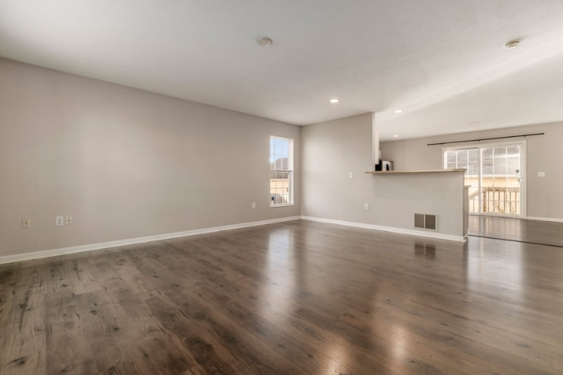 Building Photo - 6551 Crab Apple Dr