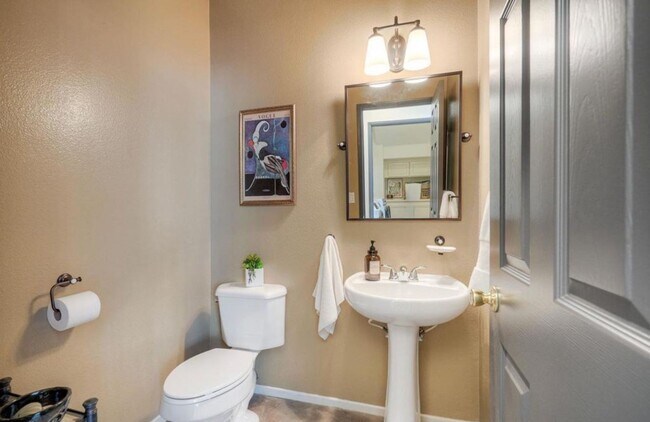 Building Photo - Homes Management - Carlsbad Home
