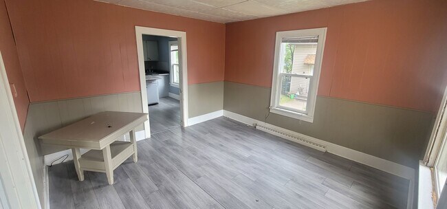 Building Photo - 1111 Ave F