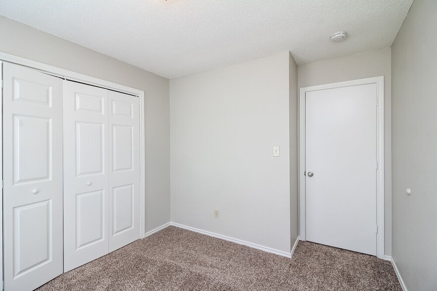 Building Photo - 635 Snapdragon Trail
