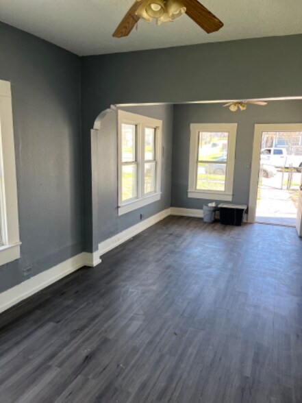 Building Photo - 803 Piedmont Ave