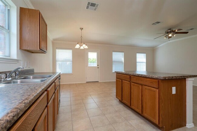 Building Photo - 517 Emma Rose Trail