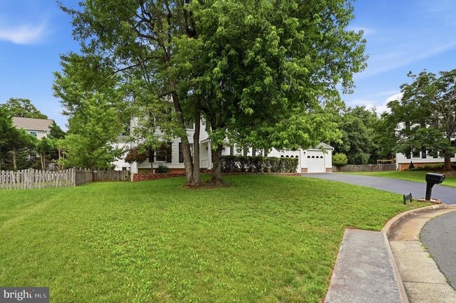 Building Photo - 10609 Oxford Ct