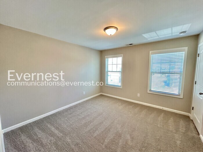 Building Photo - 1243 Fischer Trace
