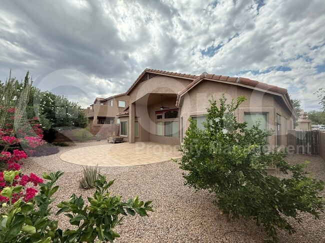 Building Photo - 11874 N Verismo Dr