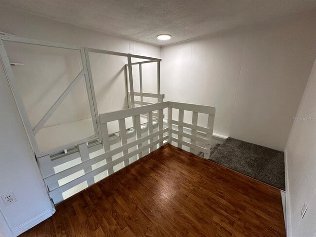 Building Photo - 1722 Irving Ave