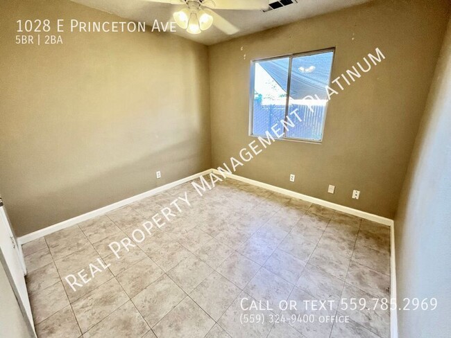 Building Photo - $2,295 Shields & Maroa - 5 bedroom & 2 bat...