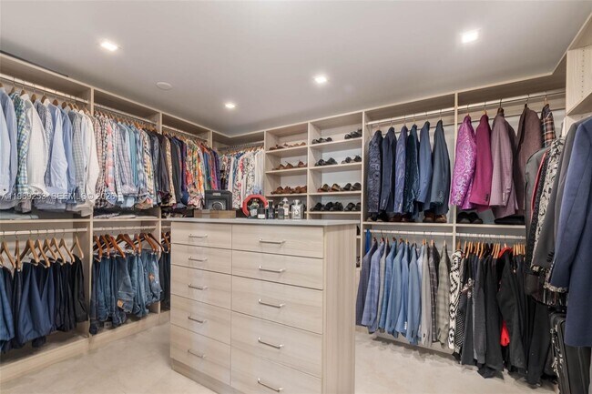 Building Photo - 9189 SW 129th Ln