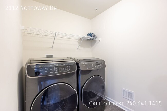 Building Photo - 2112 Nottoway Dr
