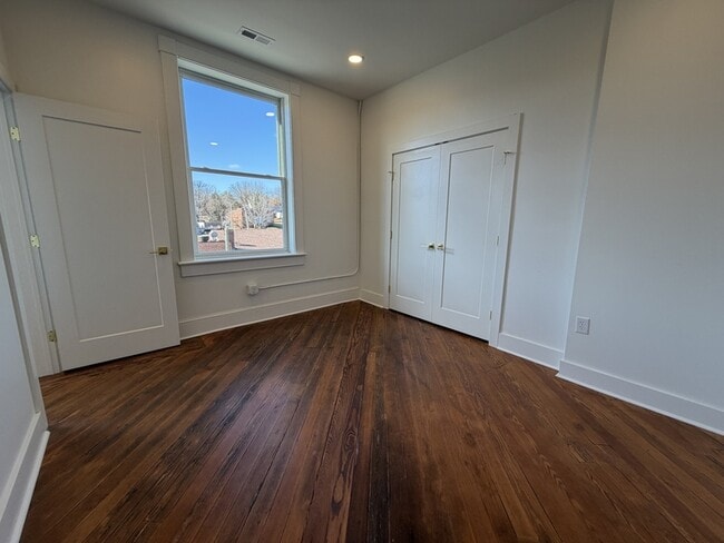 Building Photo - 901 Fifth Street - 302