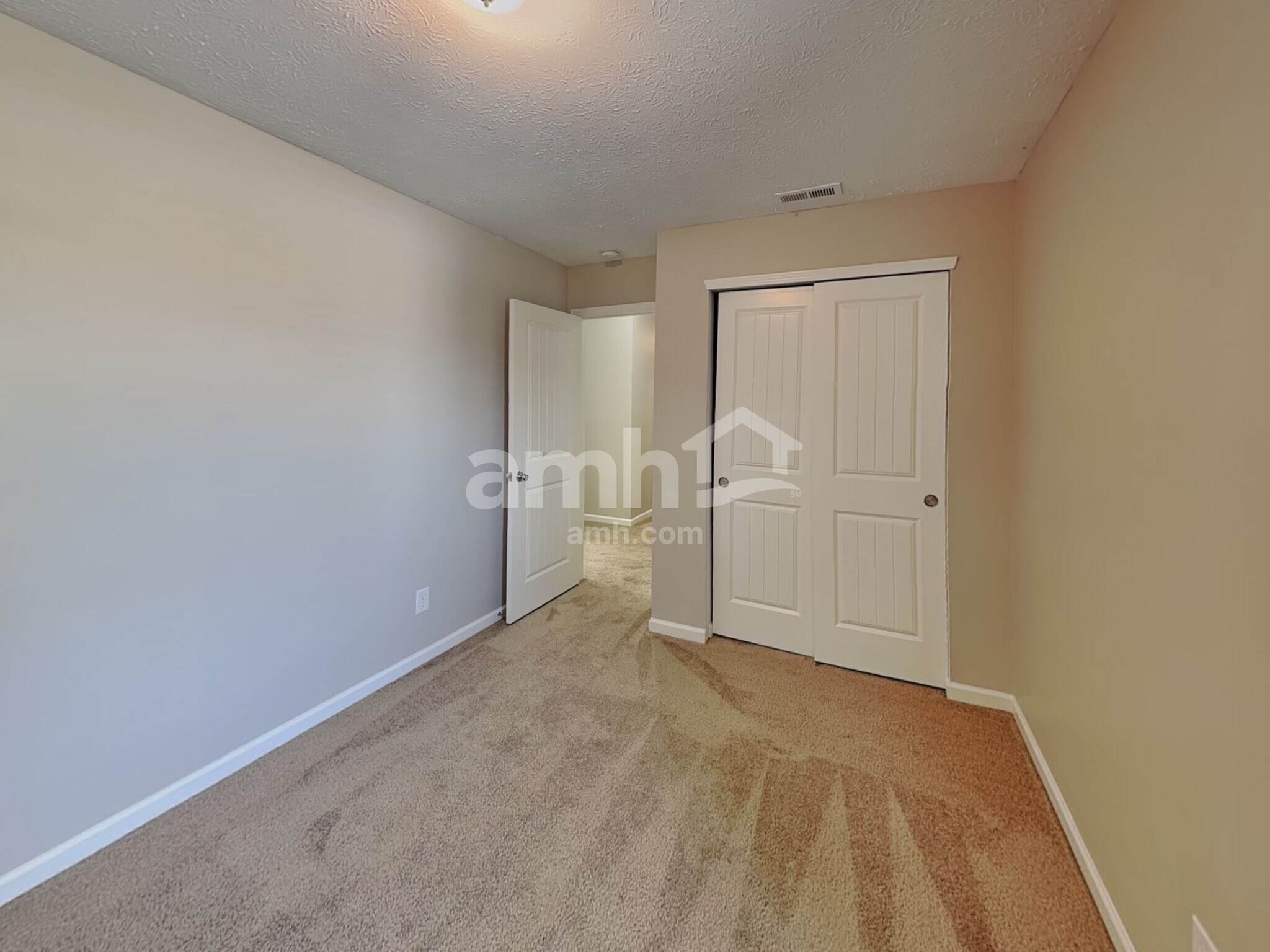 Building Photo - 1183 Fiesta Dr
