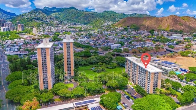 Building Photo - 1511 Nuuanu Ave