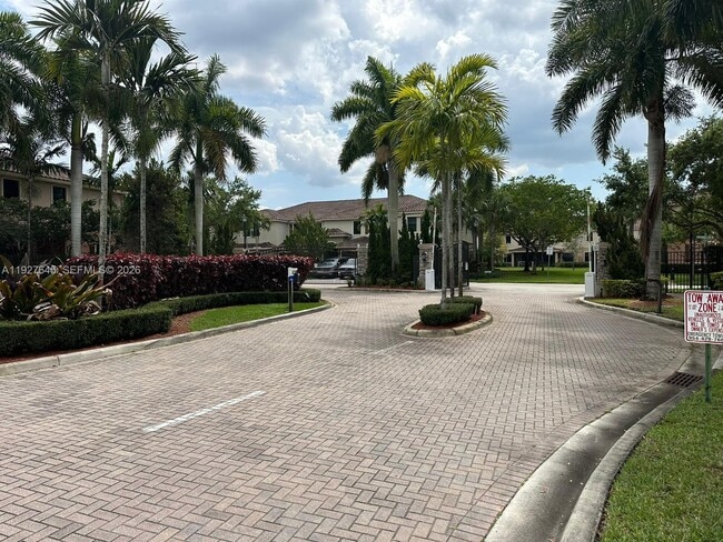 Building Photo - 13017 Riverwalk Cir S