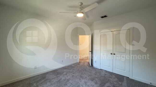 Building Photo - 872 TX-5