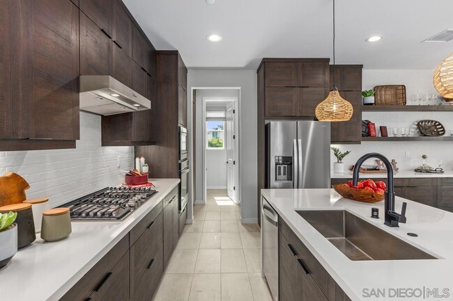 Second floor kitchen - 11058 Solstice Way