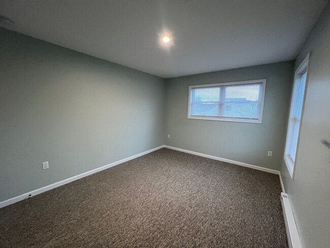Building Photo - 723 Eastgate Pl