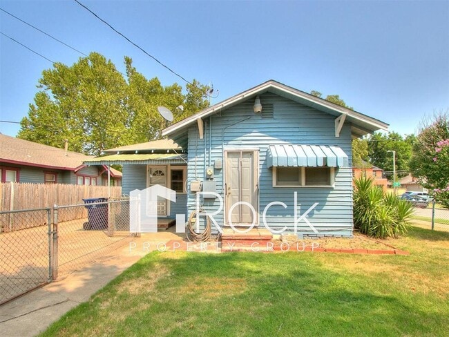 Building Photo - Remodeled 3 Bedroom Bungalow in OKC's Plaza District *Half Off 1st Month's Rent*