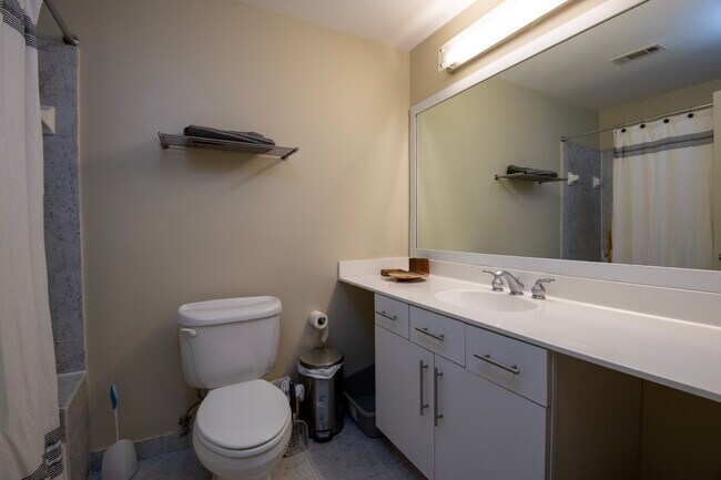 Building Photo - 2363 Champlain St NW