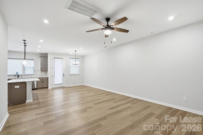 Building Photo - 615 Myrick Aly