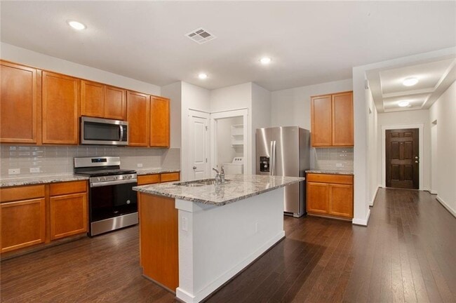 Primary Photo - 17100 Arcata Ave