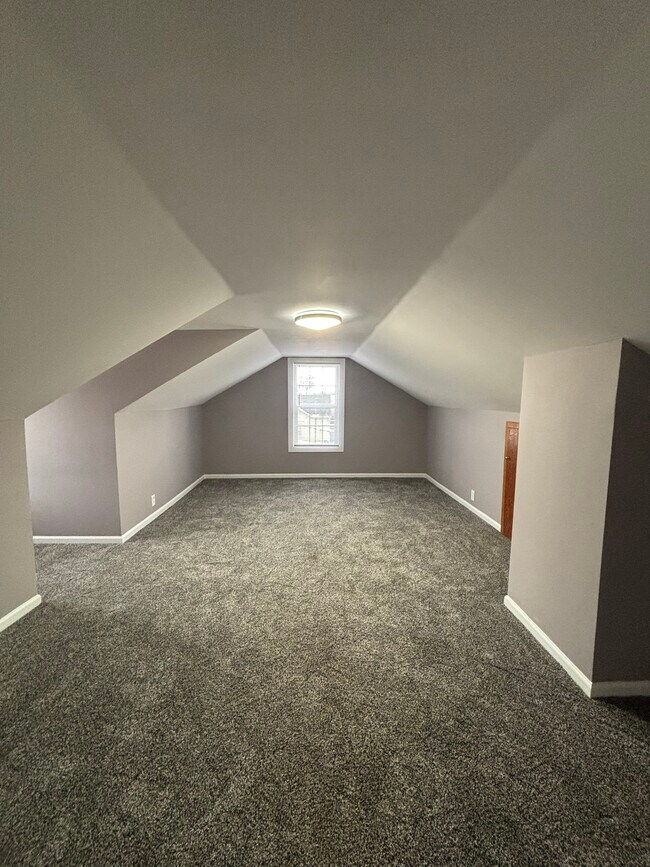 Building Photo - 2509 Covert Ave