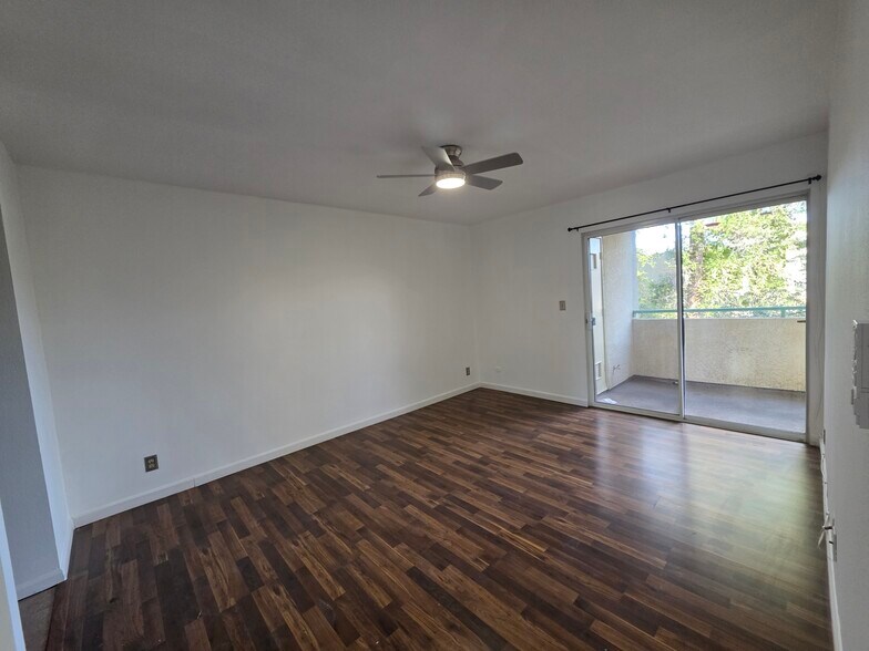 Building Photo - 7800 Topanga Canyon Blvd