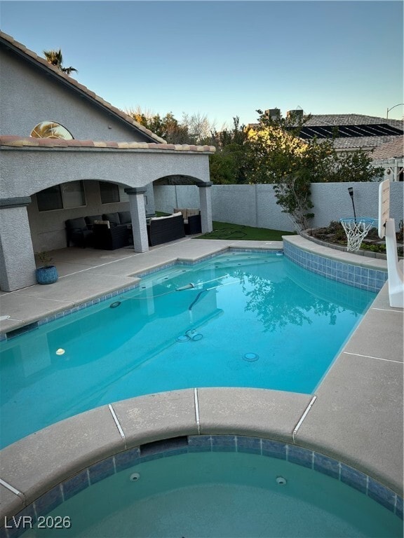 Building Photo - 8696 Ivy Glen Cir