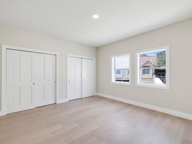 Building Photo - 5 Kings Heath