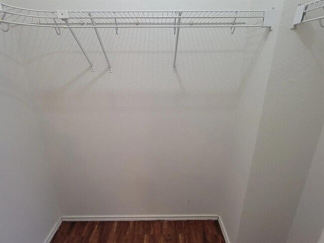 Building Photo - 812 Sagewood Trail