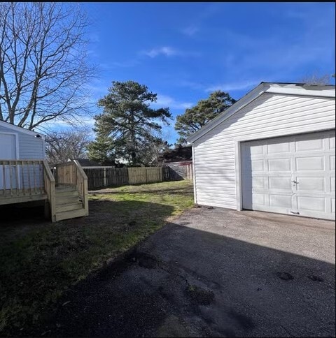 Building Photo - 1111 Anne Ave