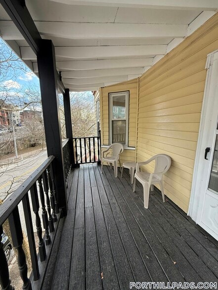 Building Photo - 155 Centre St