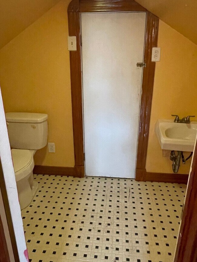 Building Photo - Single Family Home in Quiet Gentilly Neigh...