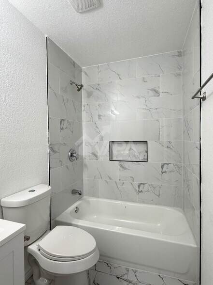 Building Photo - 4103 Sunrise Glade Dr