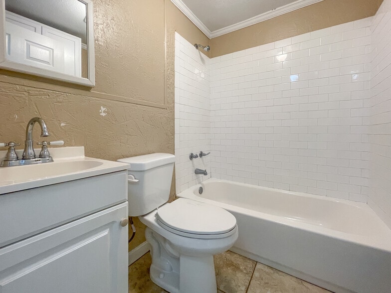 Building Photo - 3532 N 22nd St