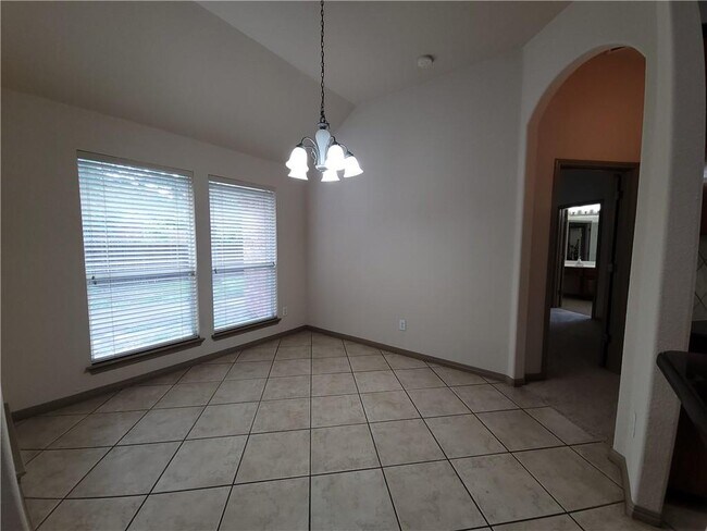 Building Photo - 10028 Lisi Anne Dr