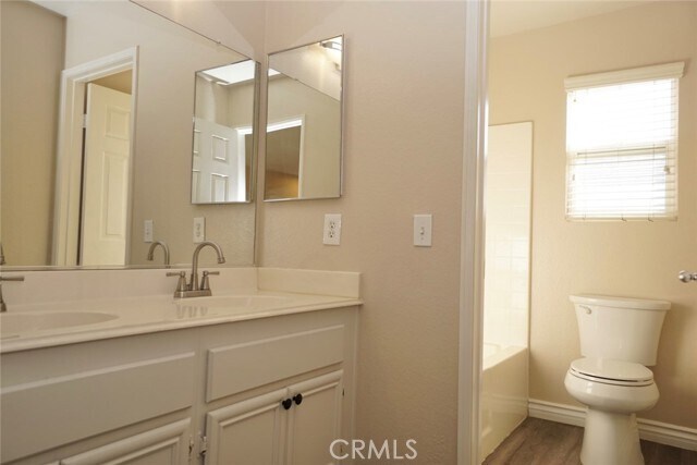 Building Photo - 35829 Country Park Dr