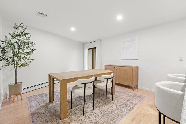 Building Photo - 11A Riverview Cir