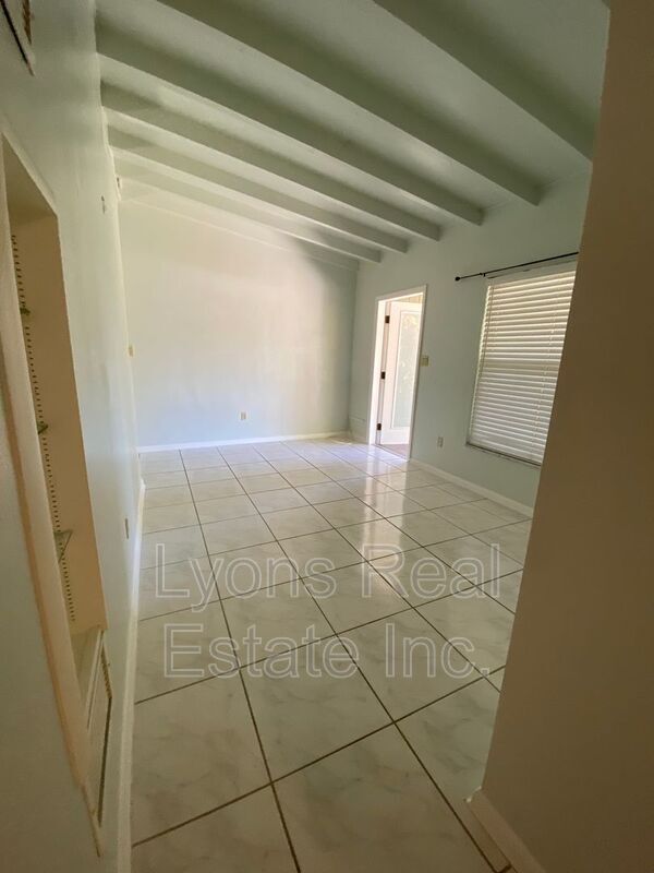 Building Photo - 394 N Spring Lake Blvd NW