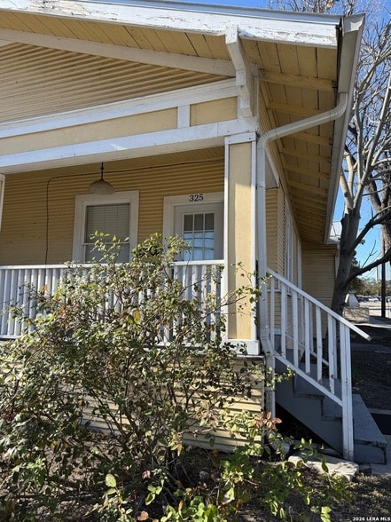 Building Photo - 323 E Euclid Ave