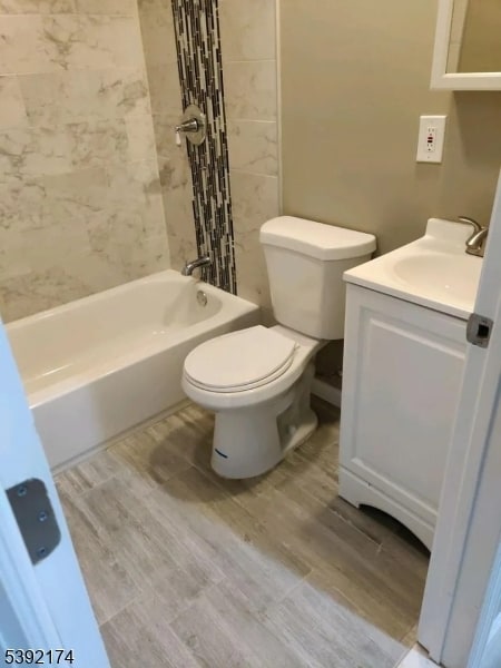 Building Photo - 264 Garside St