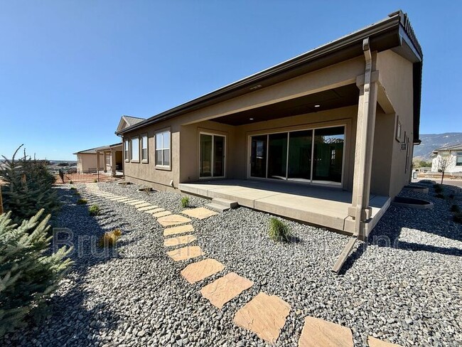 Building Photo - 3259 Skywatch Hts